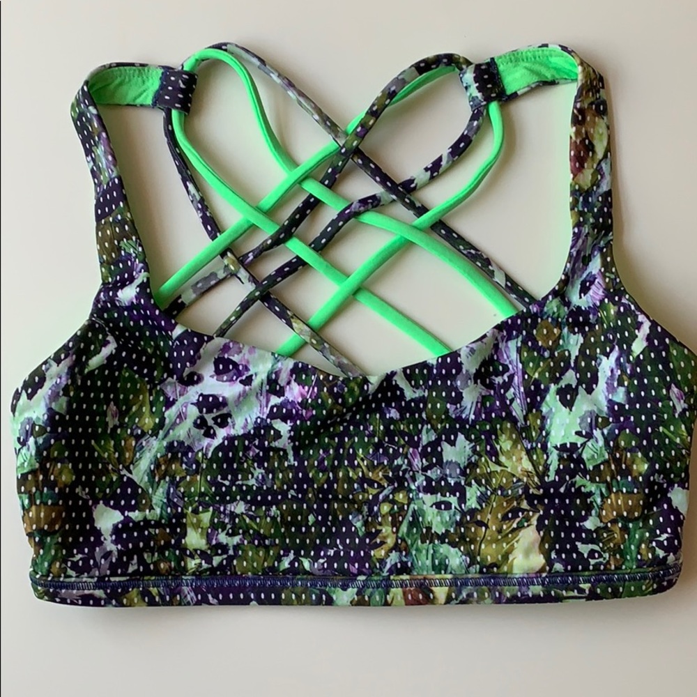 NWOT Lululemon sports bra